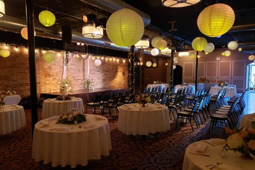 elegant, traditional reception venue in chicago